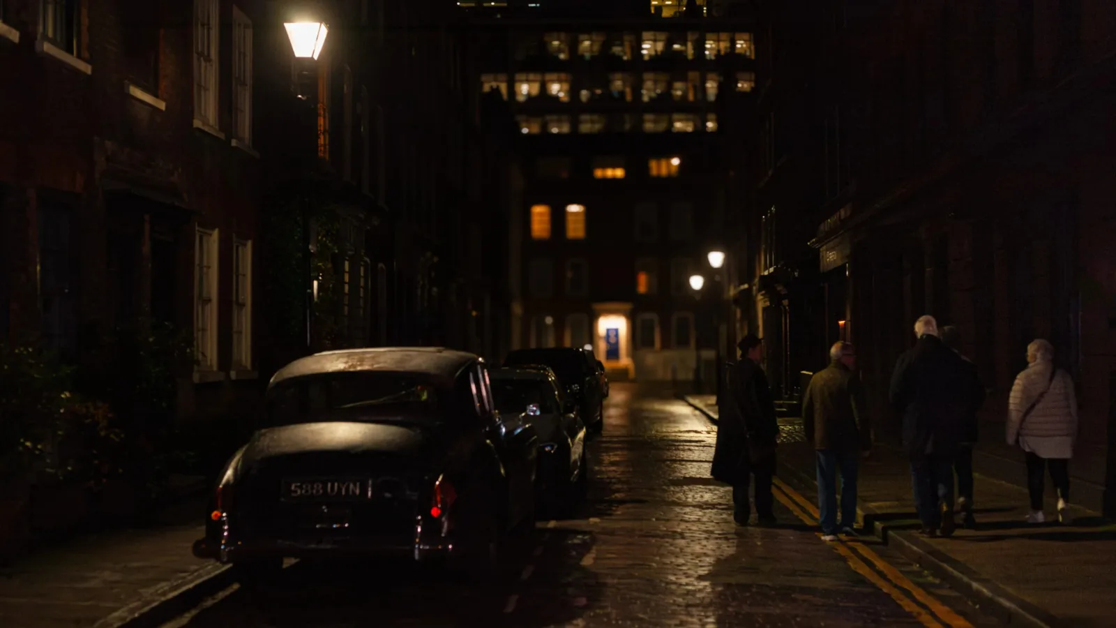 Jack the Ripper Tour - Dark History Tours London